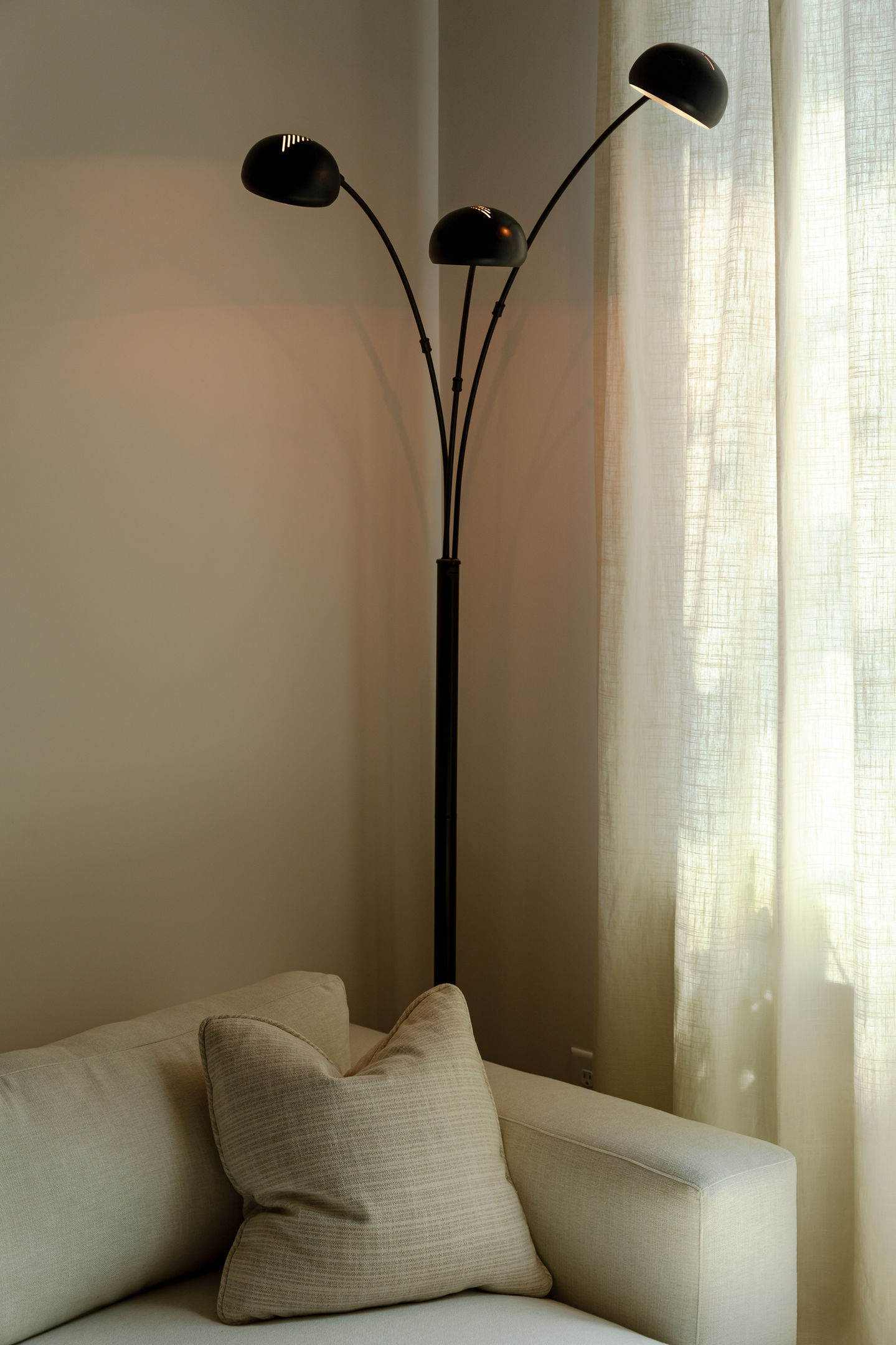 CL_CharlestonBachelorPad_LivingRoom©CaitlinAntjeLLC-31