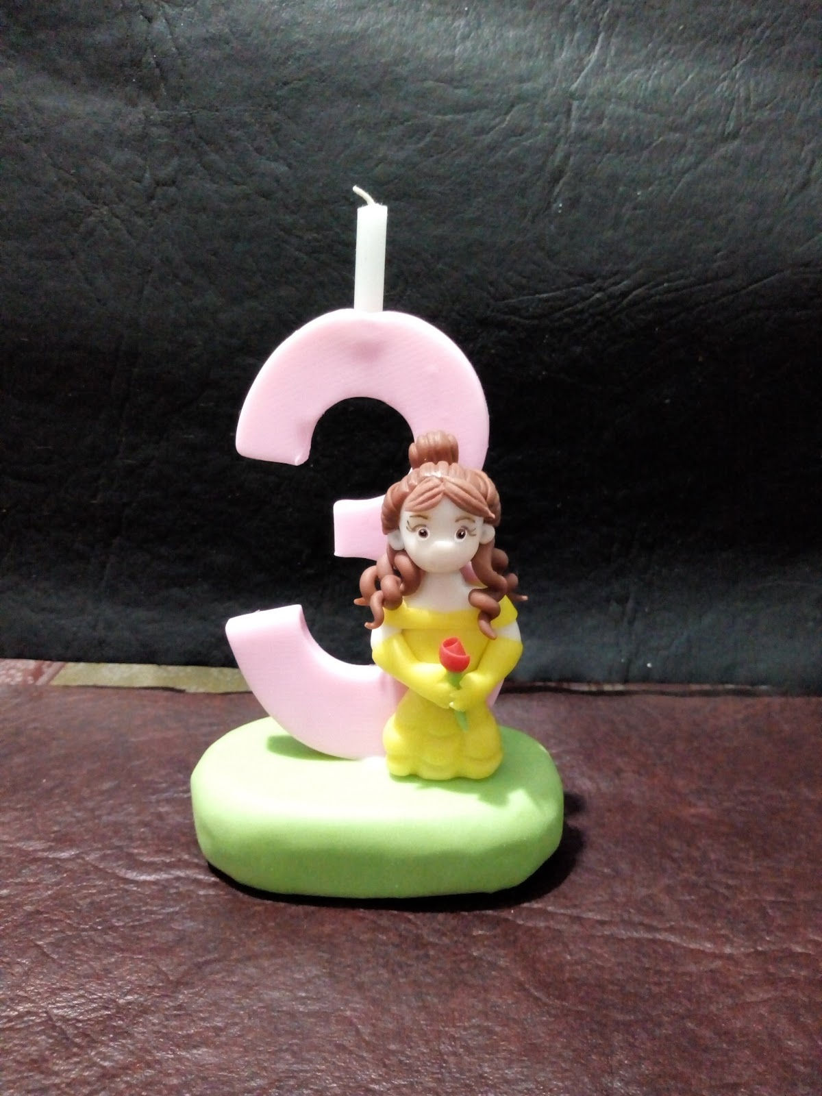 Vela Bella de Porcelana Fria