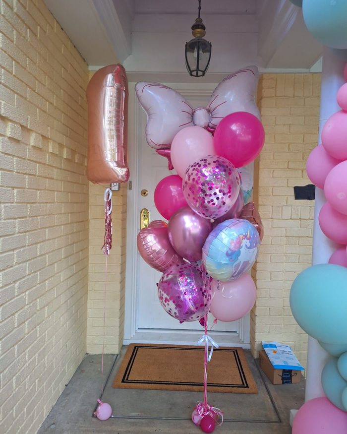 One Number and Bouquet — balloon delivery in Miami, FL