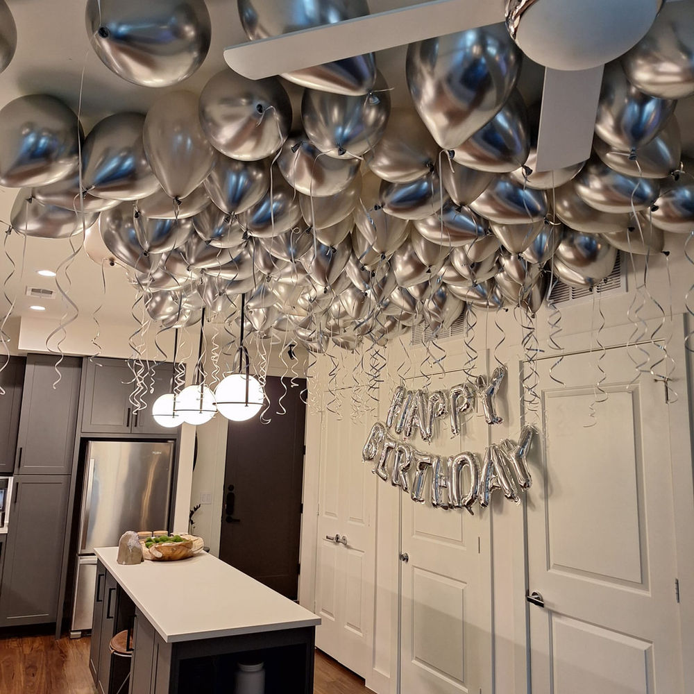 Silver Sky with 100 Balloons and Name — balloon delivery Miami FL