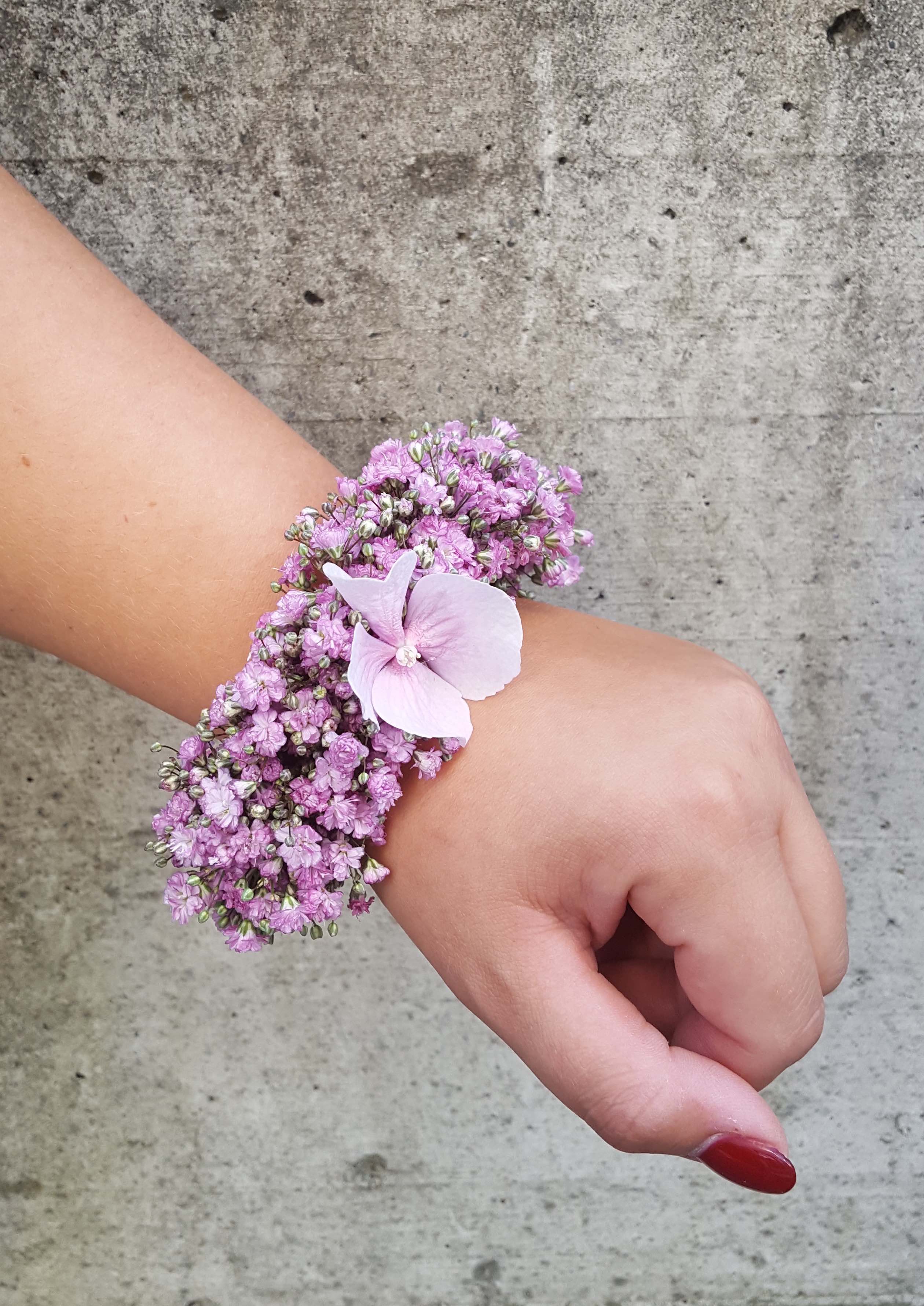 Armband aus Schleierkraut
