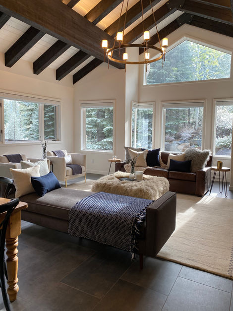 TRUCKEE LIVING ROOM