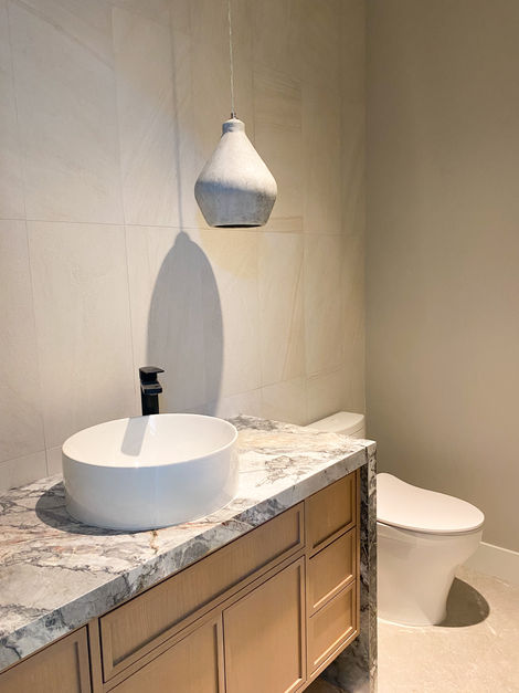 POWDER ROOM 