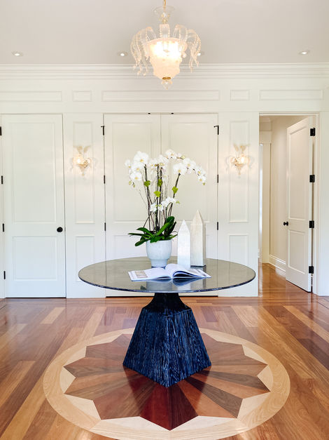 CALIFORNIA FOYER 