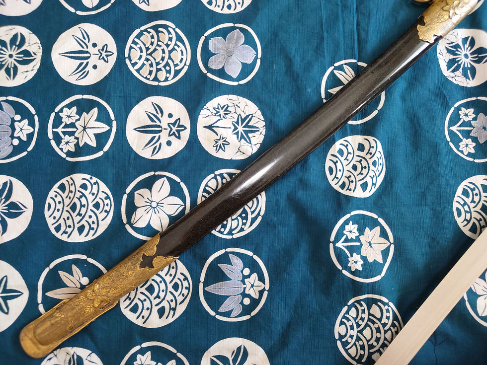 Thumbnail: Excellent Condition Shark Skin IJN Officer Sword Kyu Gunto Mounting