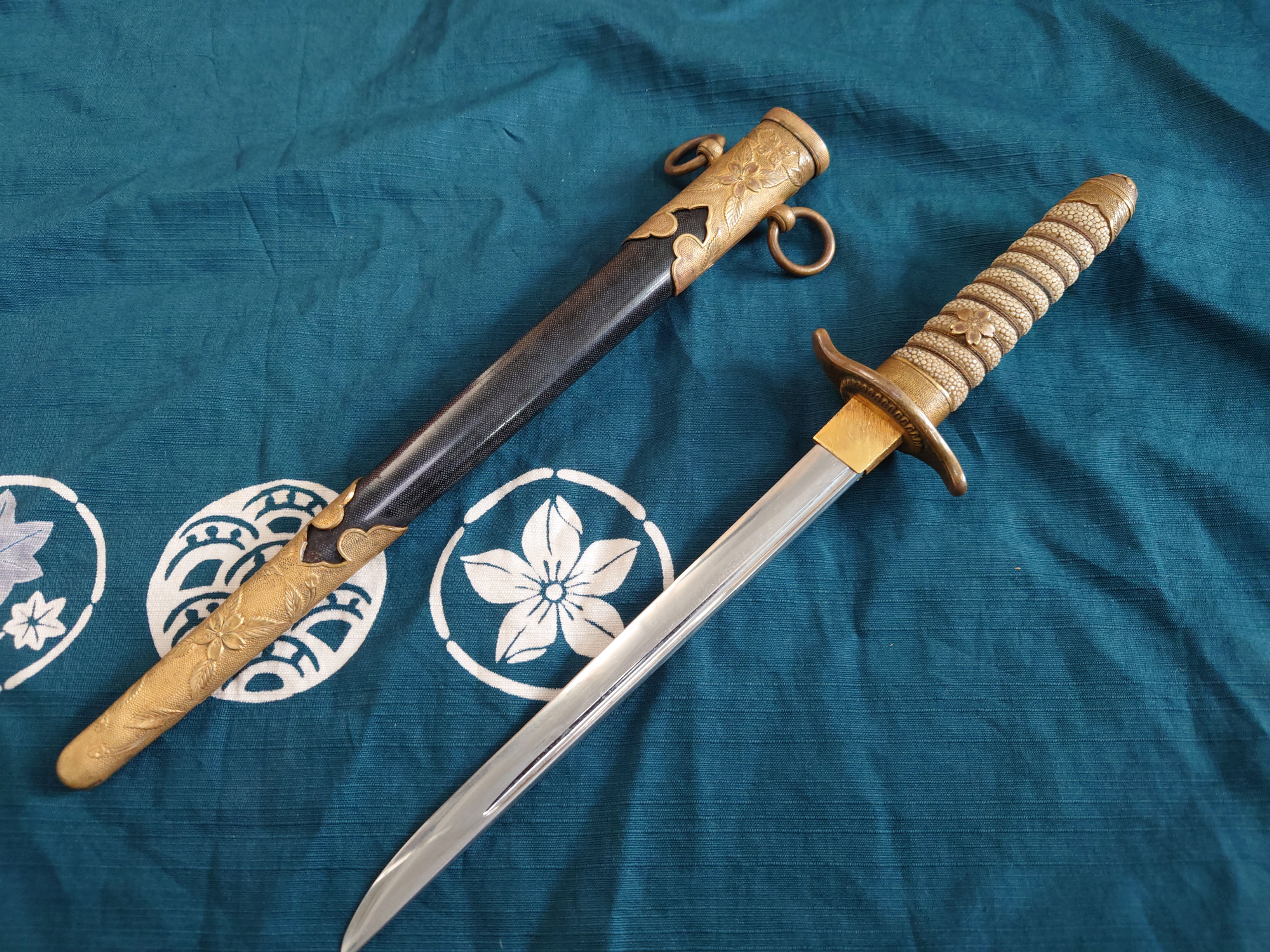 Shark Skin Imperial Japanese Navy Officer Dagger