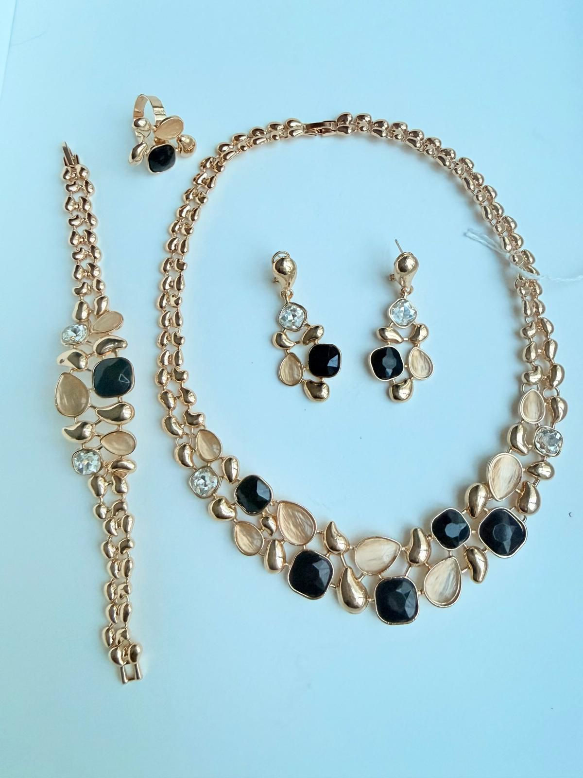 Golden Dusk Necklace Set