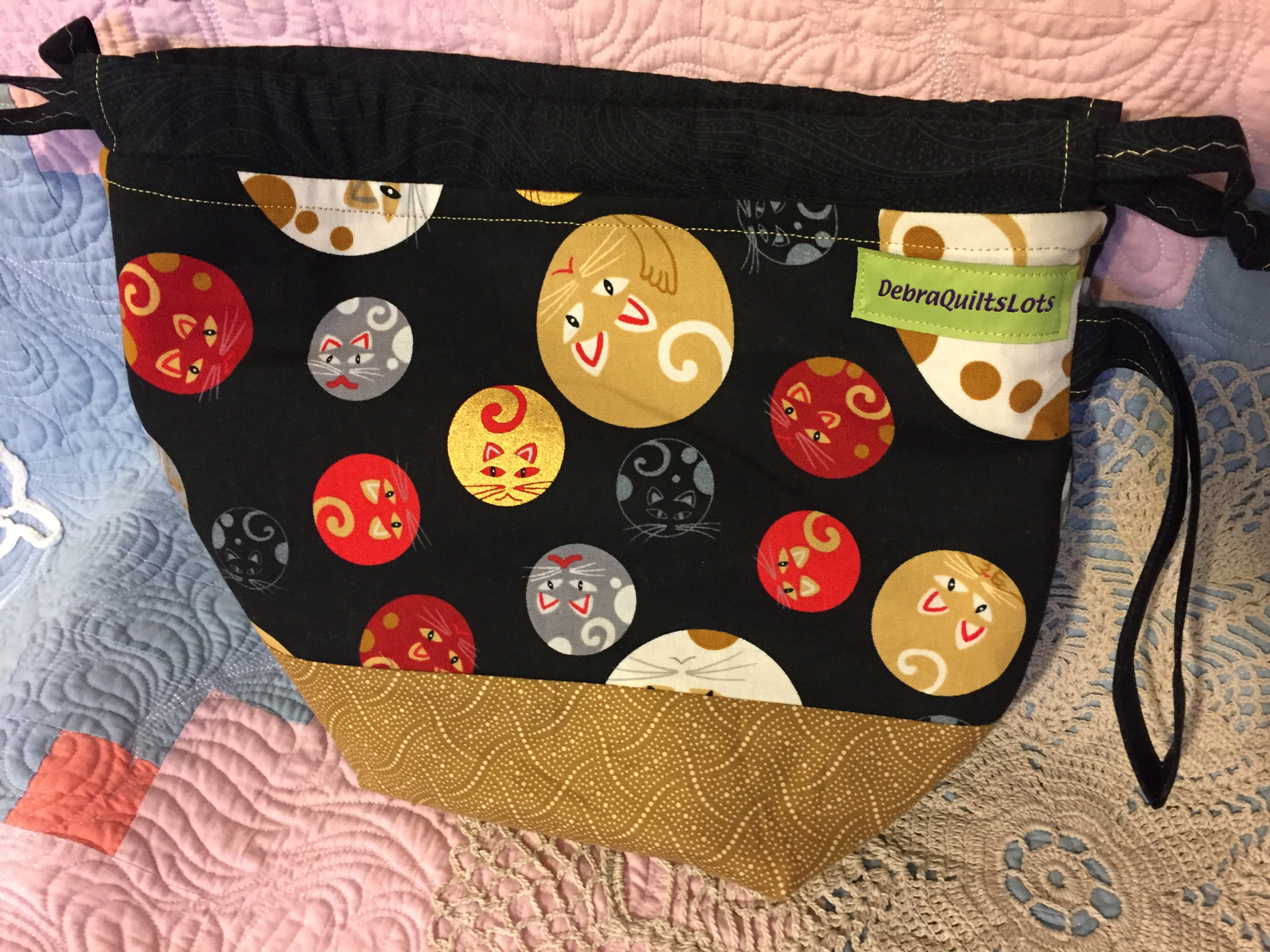 Round Cats Xtra Small 