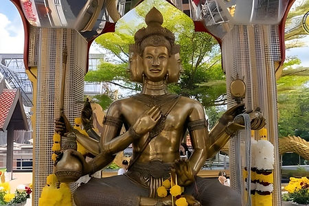 phra phrom.jpg