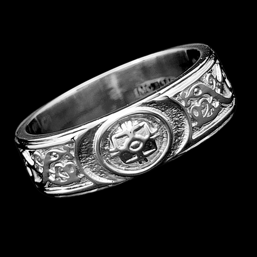 7mm Celtic Shield Ring Arnua