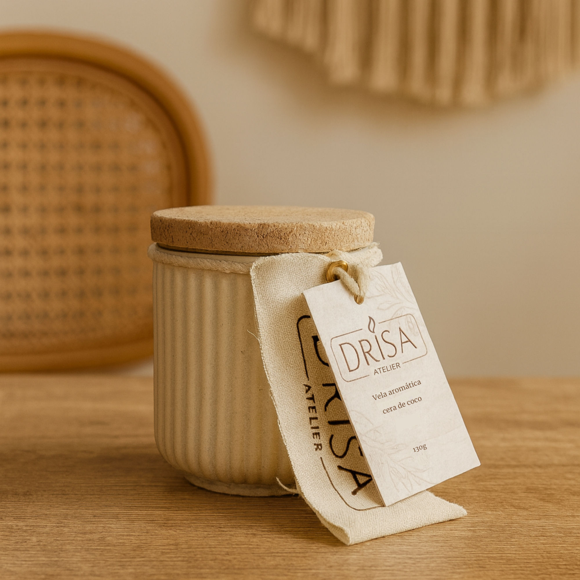 Vela Aromática 130g - Cedro - Coleção Boho.