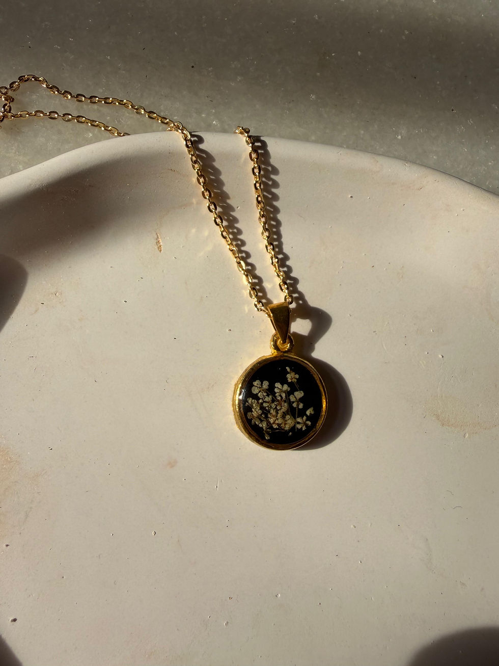 Thumbnail: Noir Pendant