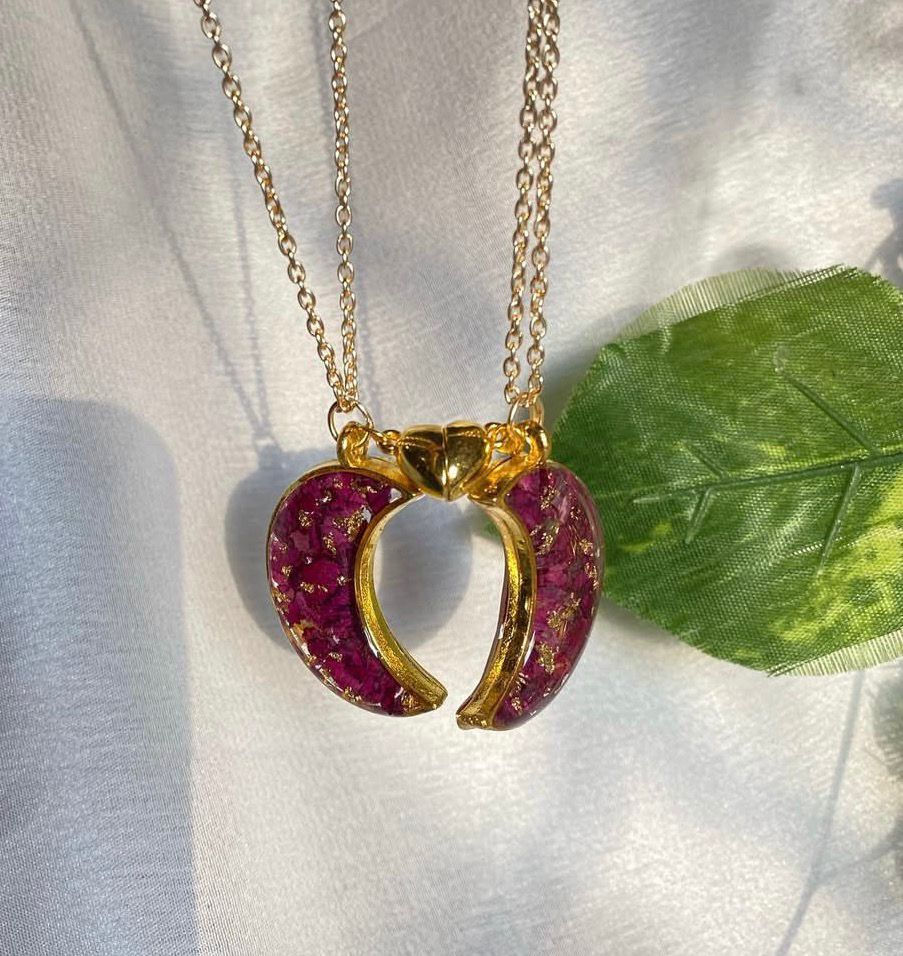 Thumbnail: Crescent Moon & Heart Rose Preservation Magnets