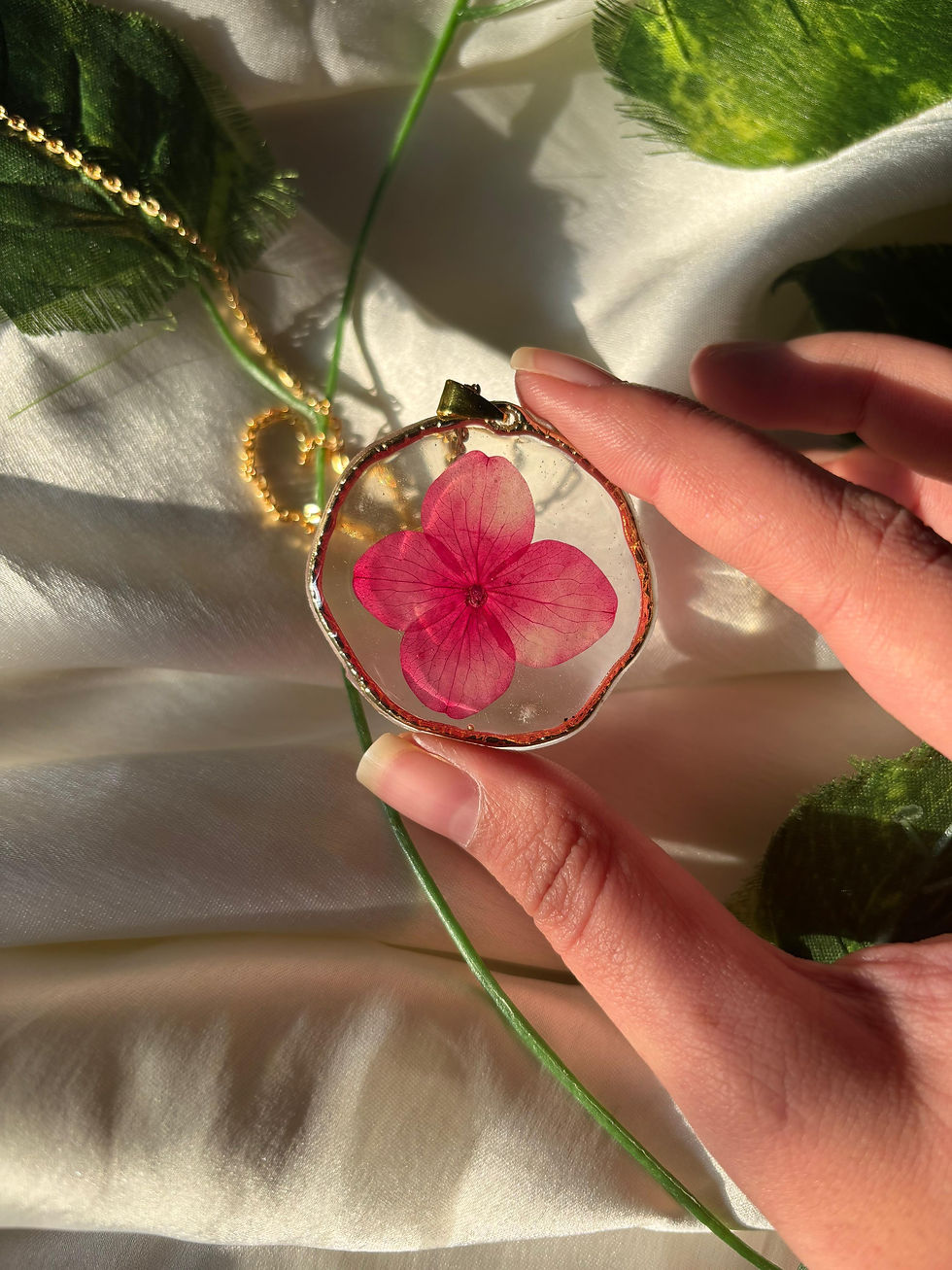 Thumbnail: Eterna Hydrangea Pendant