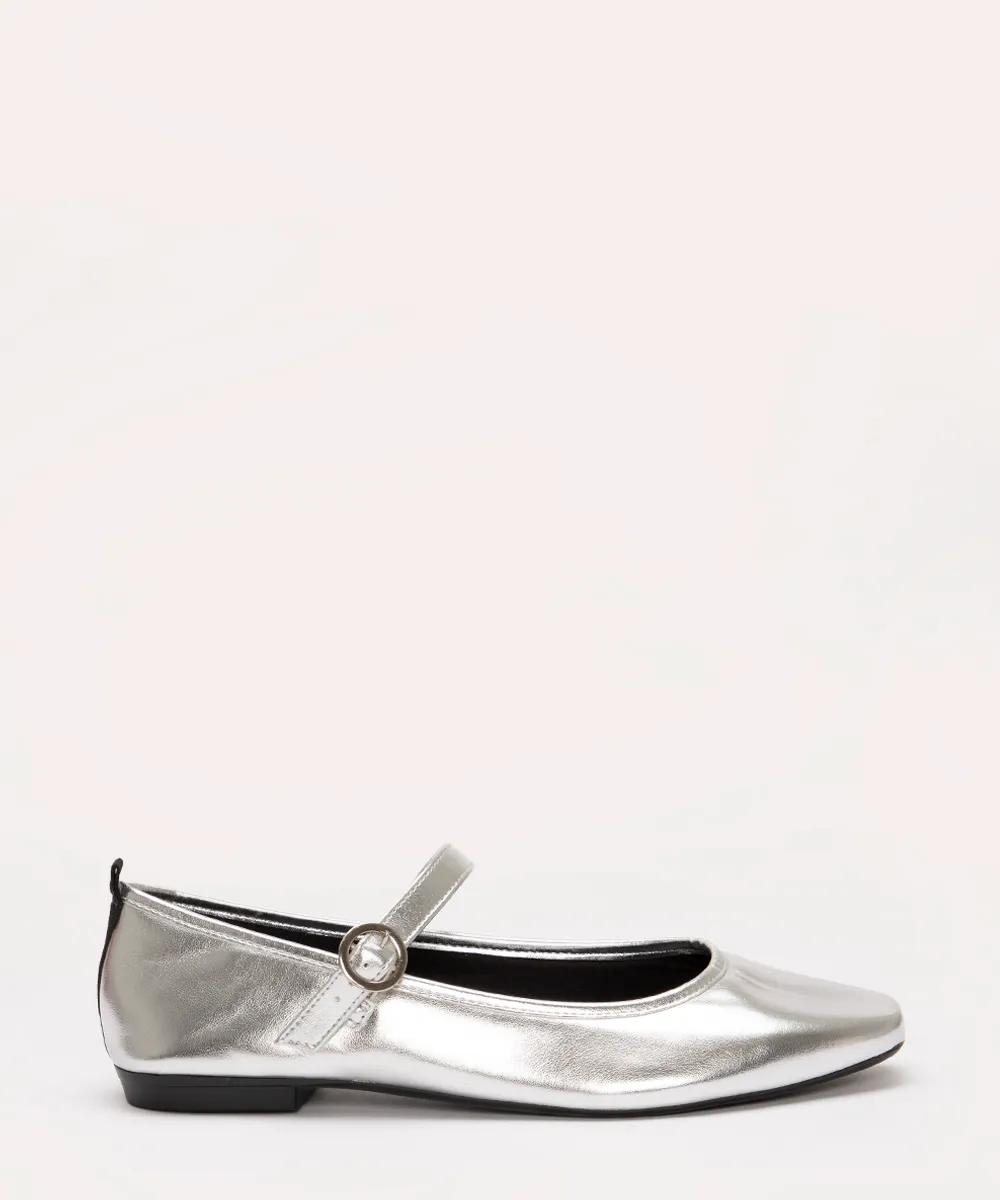 sapatilha prata bico quadrado