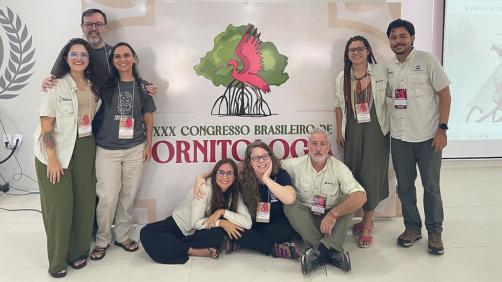 Equipe do PAM no XXX Congresso de Brasileiro de Ornitologia - Foto: Acervo Aquasis