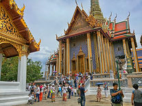 Explore the heart of Thailand