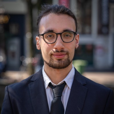 Writer: Antonio De Carluccio