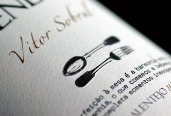 wine label design by Joana Avô