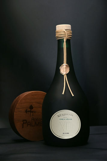 packaging design by Joana Avô