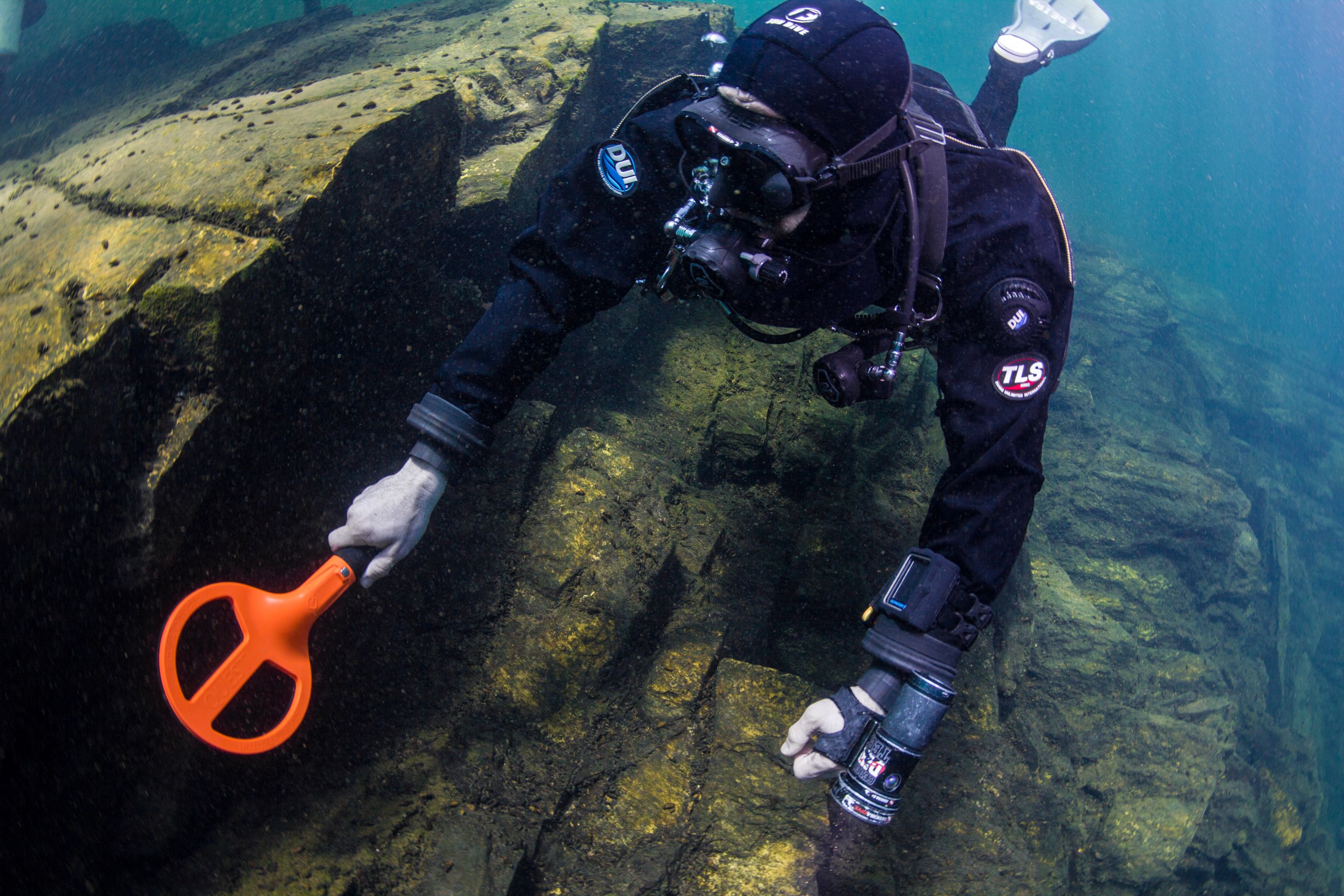 QUEST Scuba Tector II: New Underwater Metal Detector
