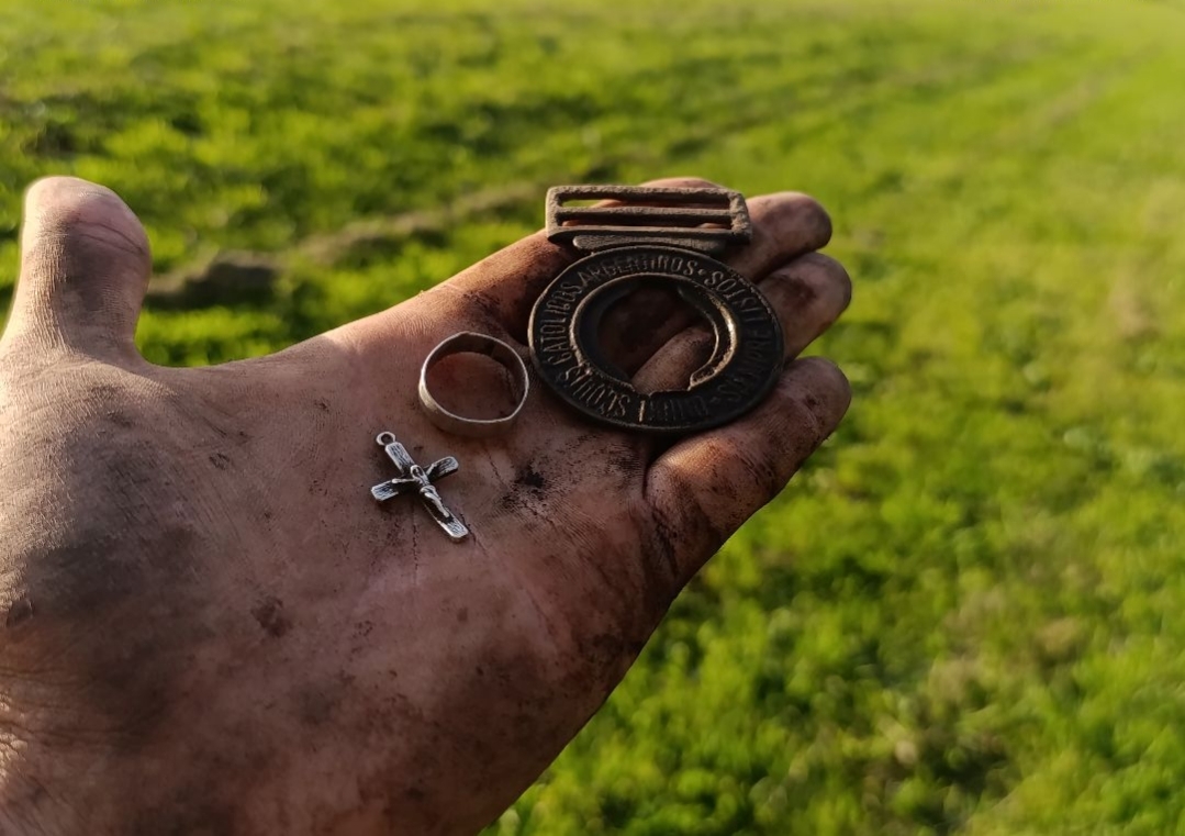 What's Hidden Beneath? Find Out with the QUEST X10 IDmaxX