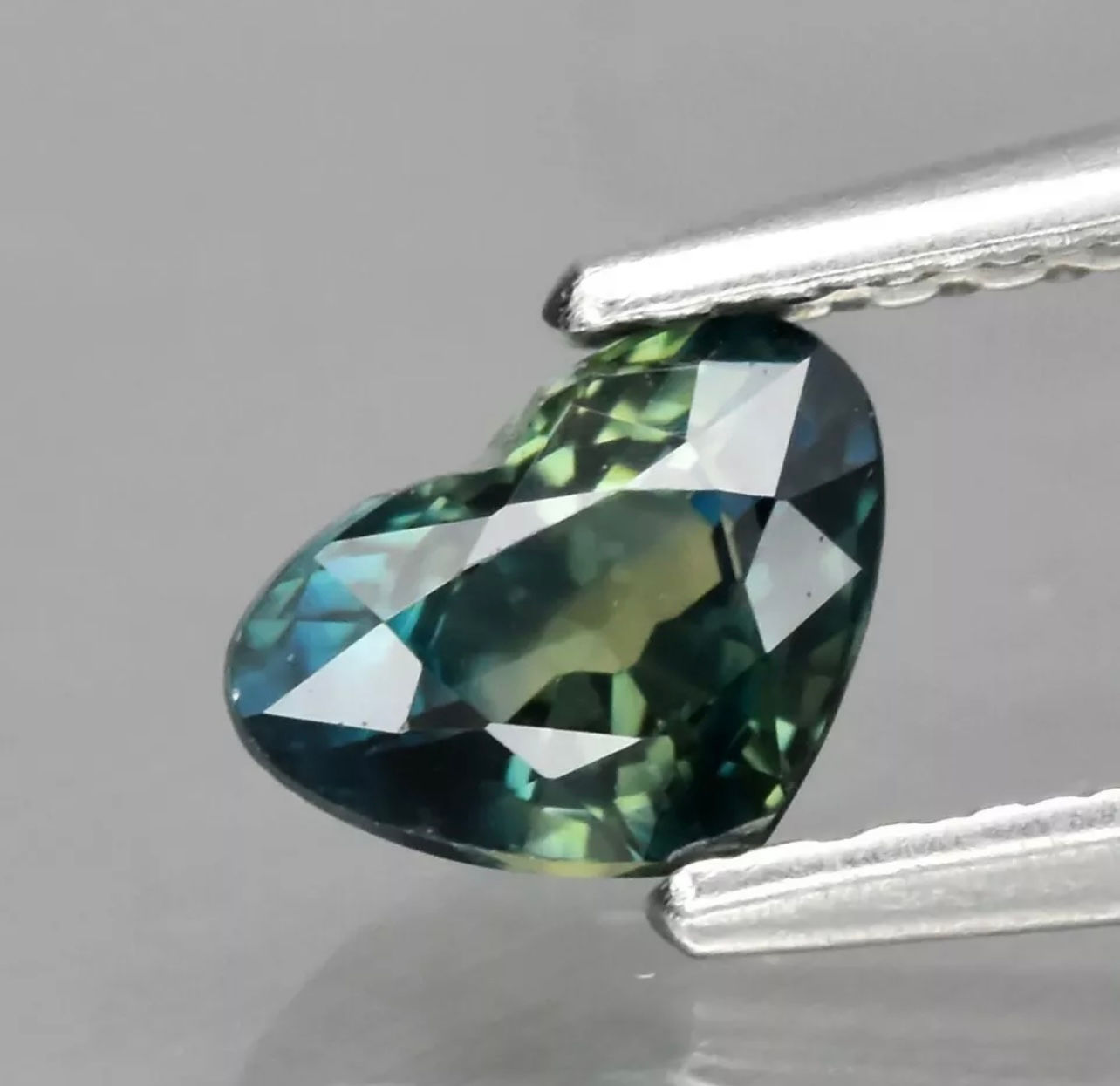 Saphir d'Australie VS 0.60 carat