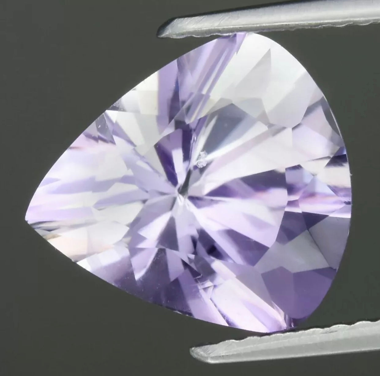 Améthyste d'Uruguay VS 3.28 carats