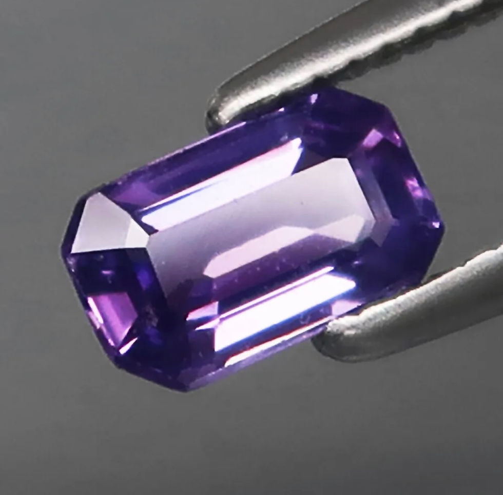 Divin et rare !! Saphir de Tanzanie VVS 0.59 carat