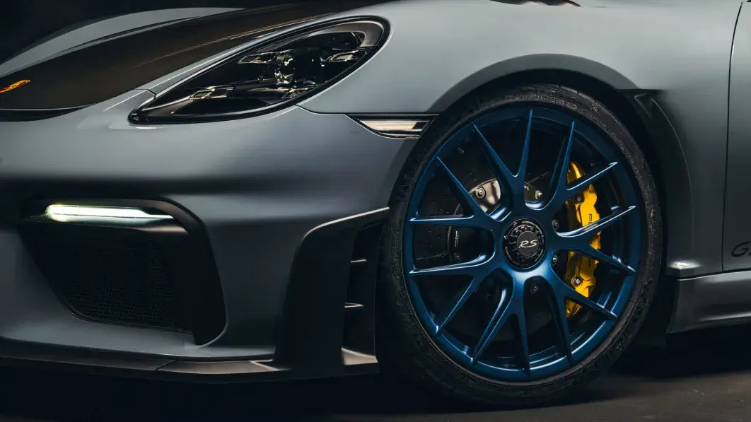 gt4rs_frontnose.webp