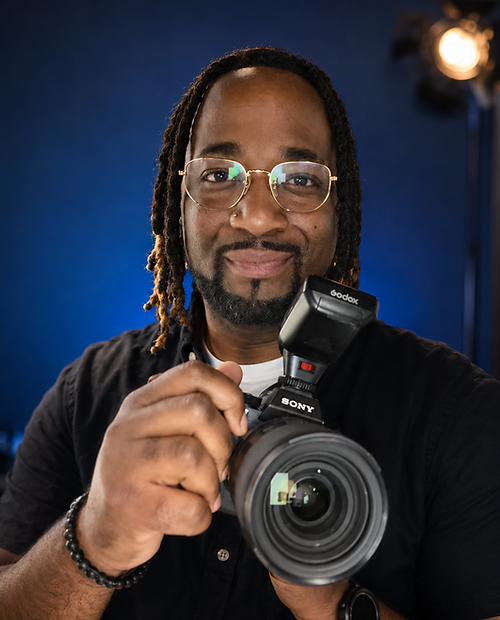 Lee & Camera.png