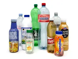 Coop вводит платную утилизацию пластиковых бутылок