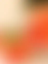 Врачи рассказали, кому нельзя есть хурму