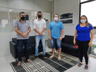 Prefeito anuncia convênio com clínica para castração de 20 animais por mês