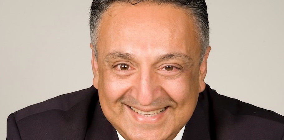 stevemanavismall_edited_edited_edited.jp