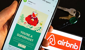 hedo superhost airbnb.jpg