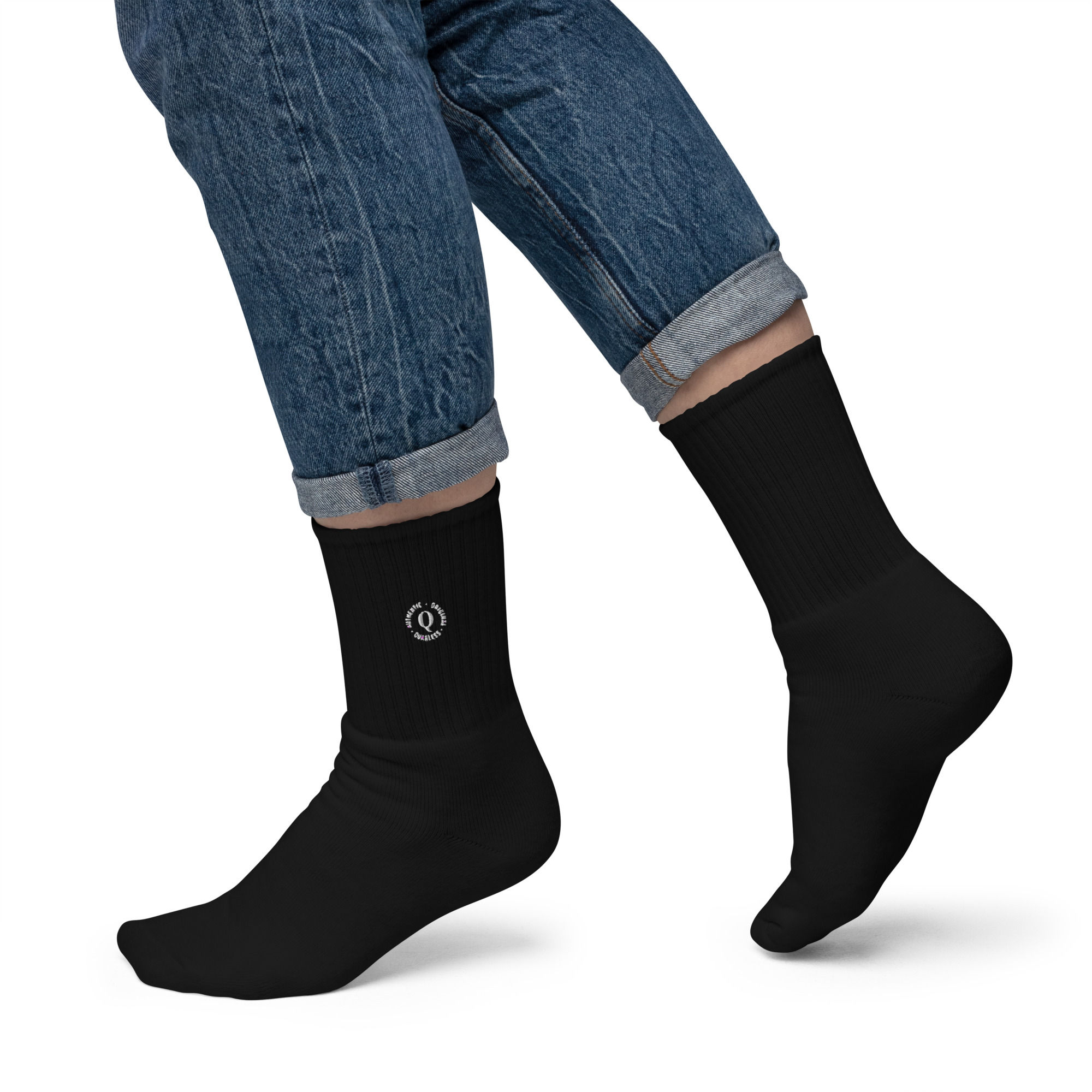 QUARLESS Embroidered socks