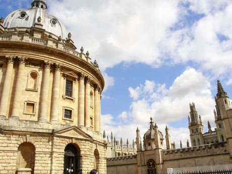 Why You Should Go to Libraries・図書館に行くべき理由・要去图书馆的理由