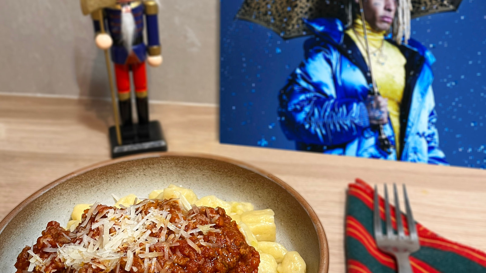 Gnocchi fatti in casa conditi con ragù