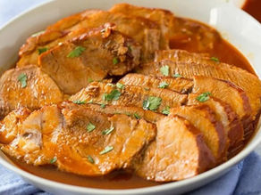Pierna de cerdo en salsa de 4 chiles