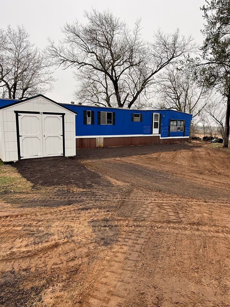 Picture of gravel pad/Driveway