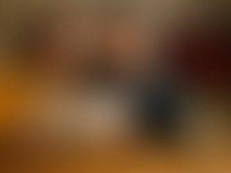 Heb je die krant gezien? Iedereen vrolijk, economen zenuwachtig.