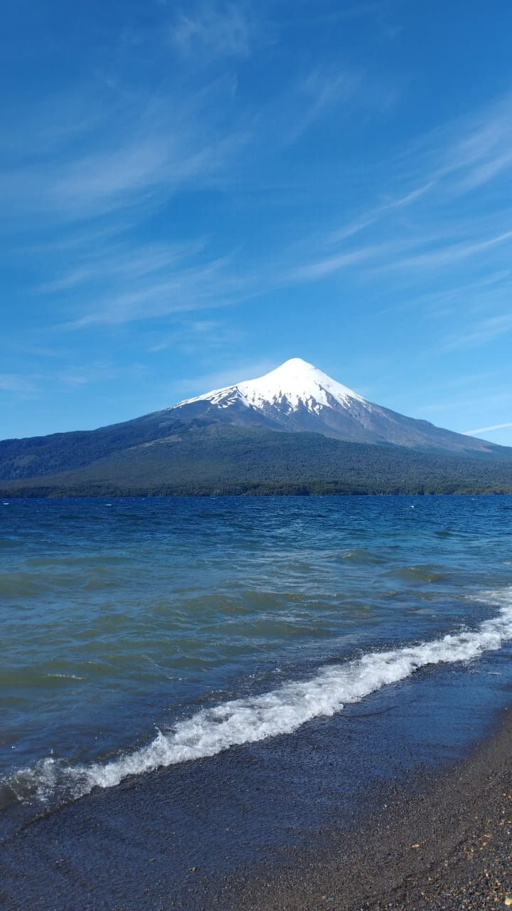 Miniatura: Volcán Osorno – Laguna Verde – Saltos de Petrohue – Lago de Todos los Santos