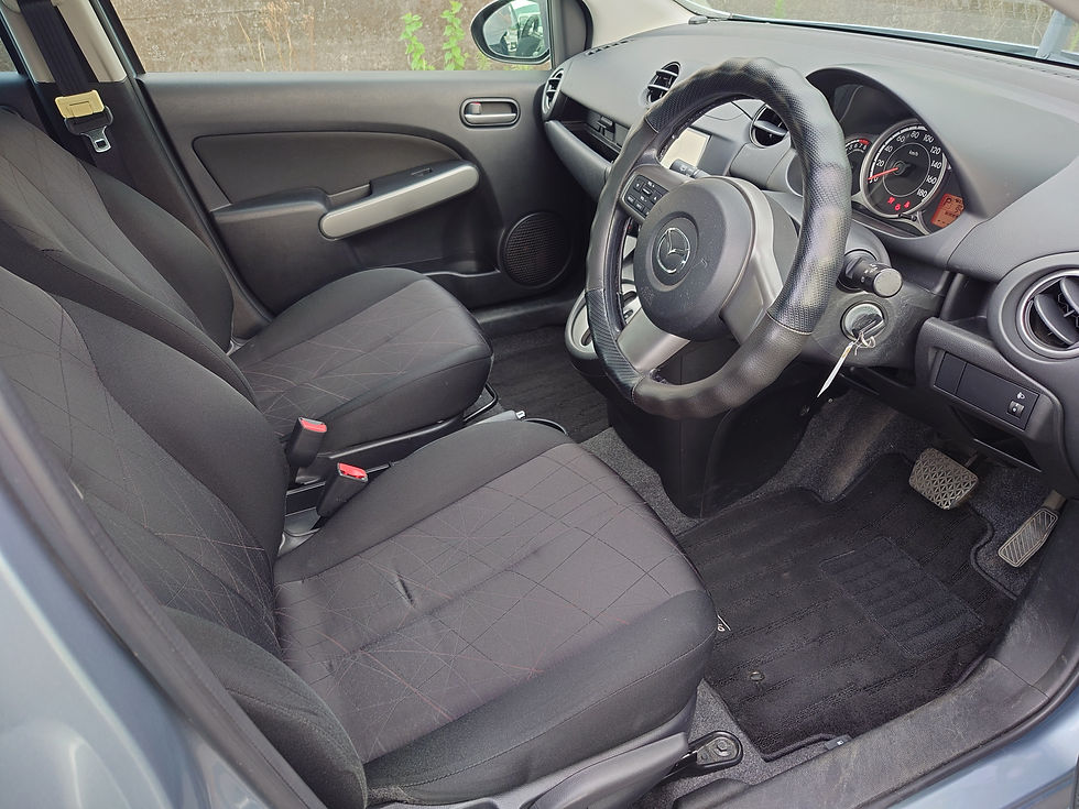 MAZDAデミオ運転席周り車買取