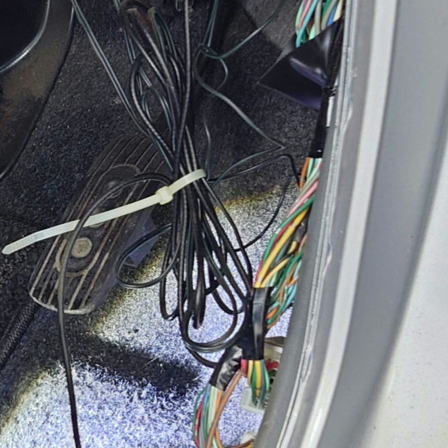 【徳島県三好郡】カーナビ・ETCなど取り外せます❗️