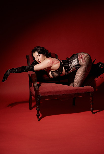 Allure Academy Guest Instructress - Scarlett Black.JPEG