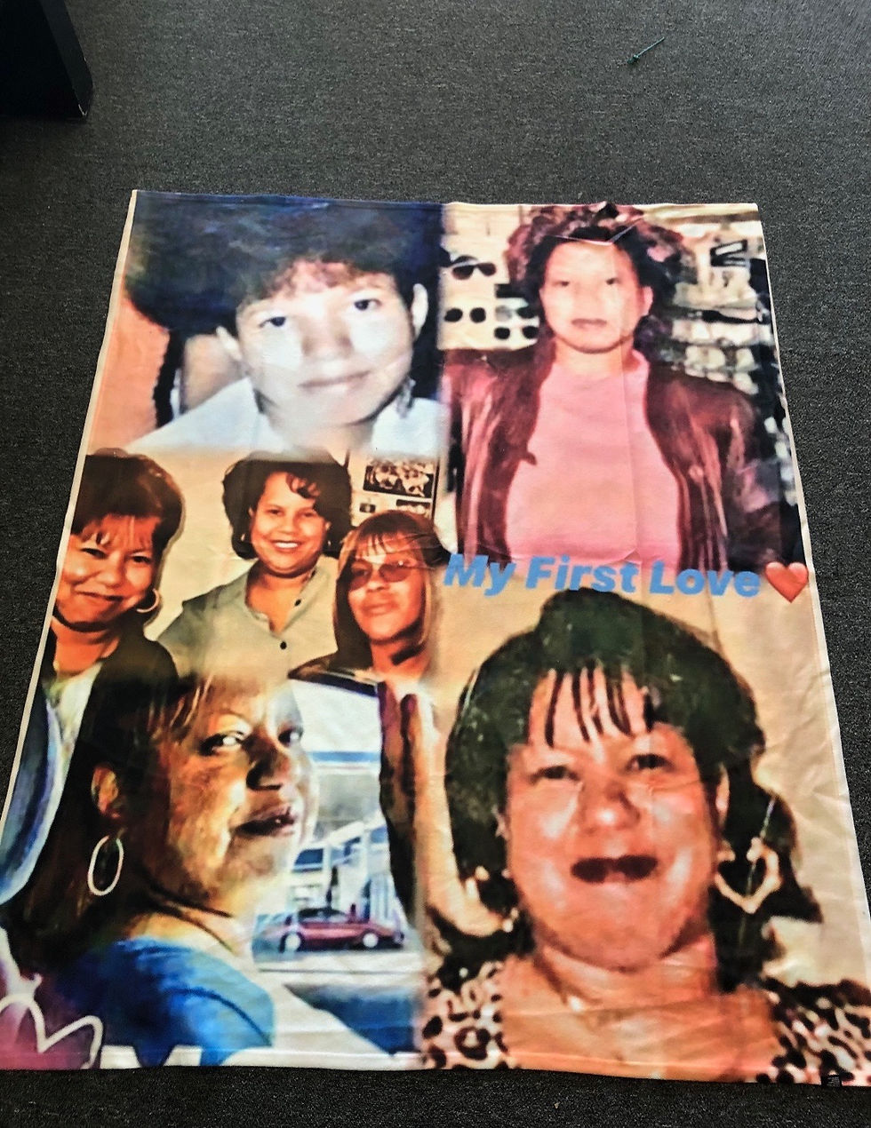 Thumbnail: Large 50x60 fleece blanket fits up to 5 pictures (PLEASE READ INSTRUCTIONS BELO