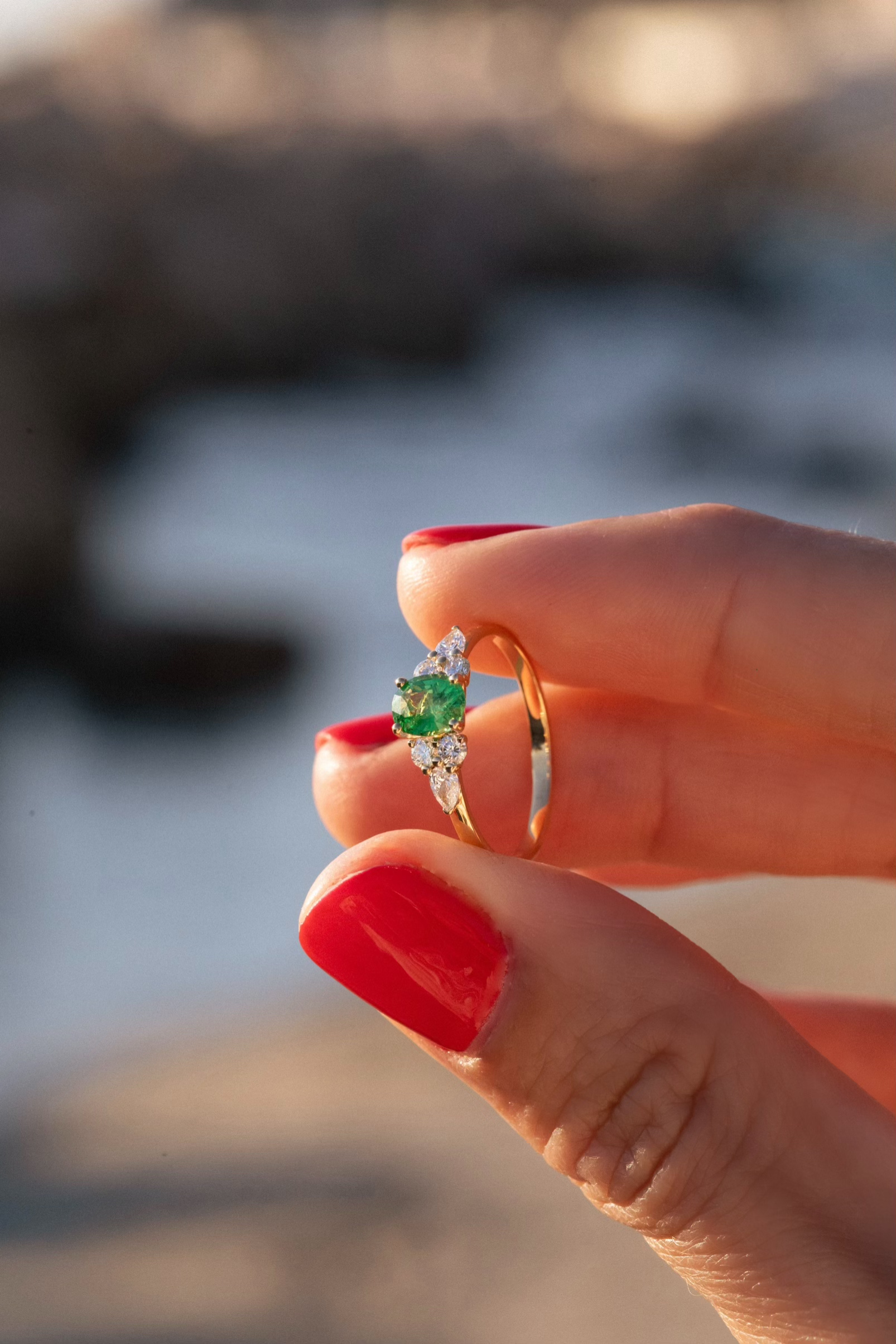 Bague Vanina grenat tsavorite, or jaune 18k