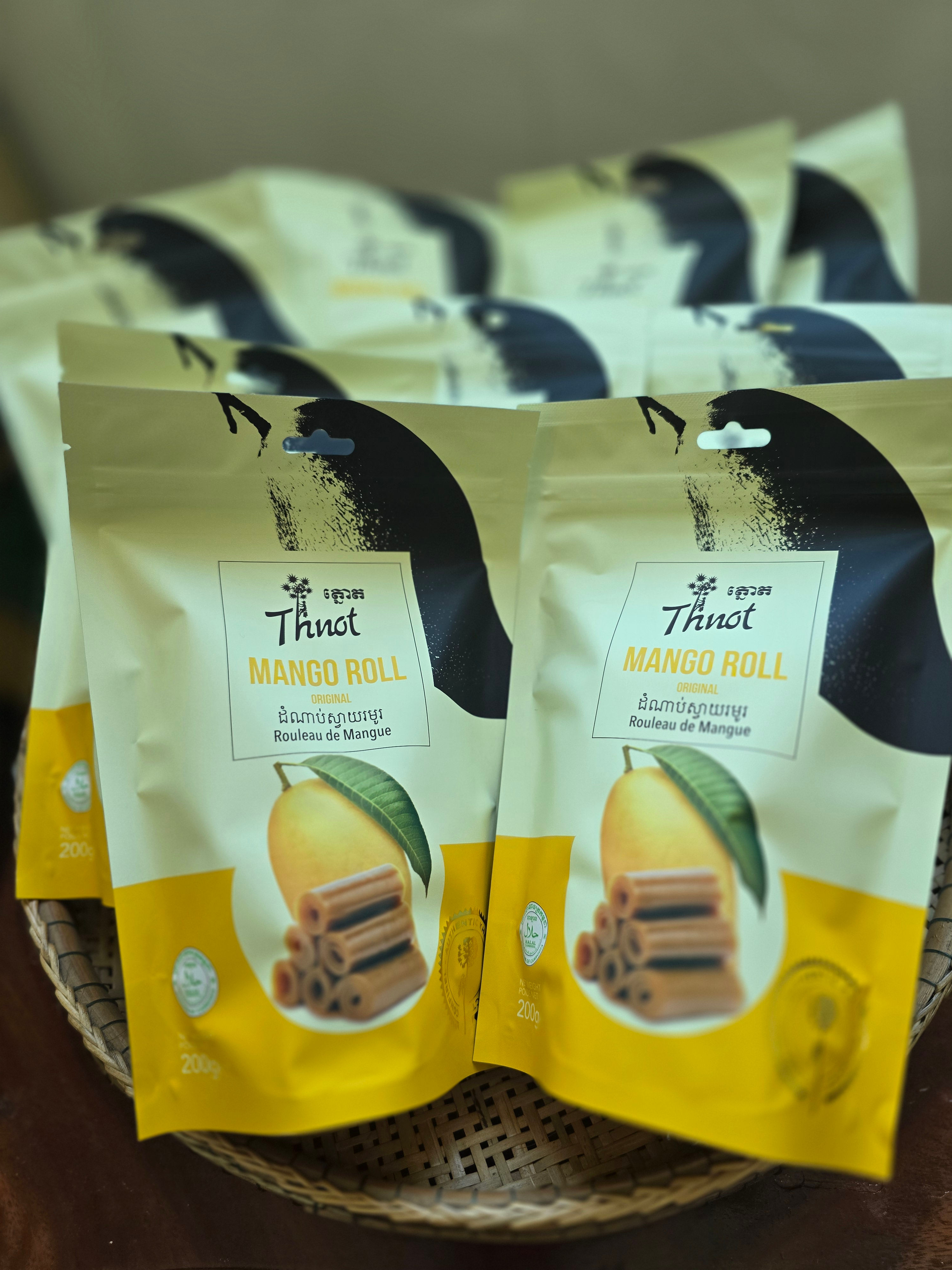 ដំណាប់ស្វាយមូរ  Dry Mango Roll Up