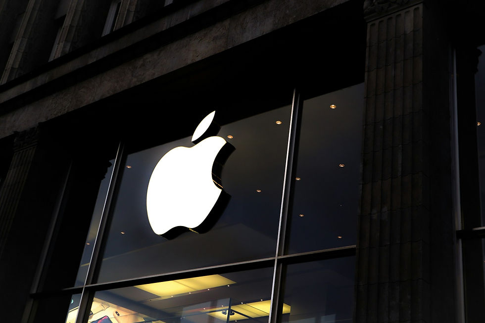 Apple Rebuilds Siri Around Google's Gemini. Hassan Taher on What WWDC 2026 Revealed About the AI Race